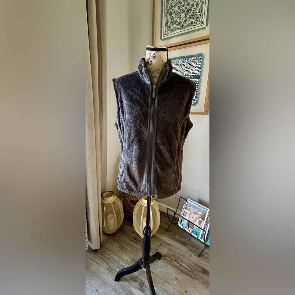 Wooly Bully Soft fleece Vest Dark Gray Small